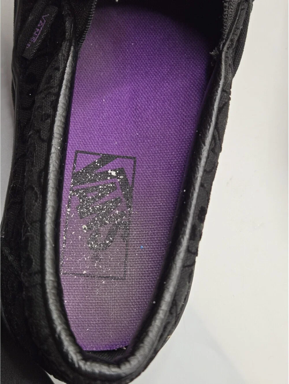 Vans Classic Slip On Flocked Skulls Black Velvet Purple Logo Men's Skate 6.5